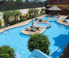 Crown Regency Suites Mactan