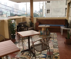 1 River Central Hostel