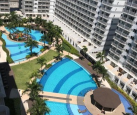 BEST Q CONDO w/ Great View