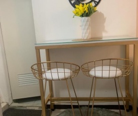 Cozy Suite in Heart of Timog Quezon City