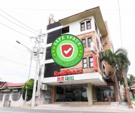 RedDoorz Plus near Bamboo Organ Las Piñas - Quarantine Hotel