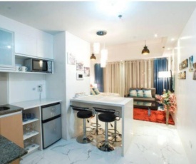 81NB Hotel like studio unit across NAIA Terminal 3
