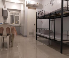 Budget Backpackers - near NAIA terminal 3