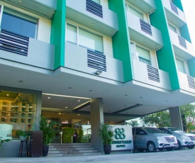 88 Courtyard Hotel