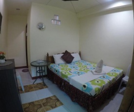 D'Lucky Garden Inn & Suites