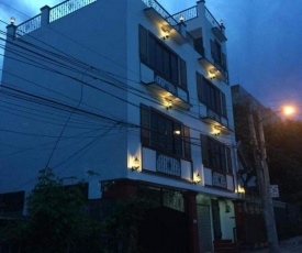 Cozy Condo in Cubao with AC, Fast Wifi & Netflix
