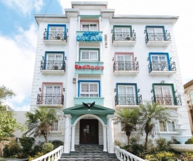 RedDoorz Plus @ New Orleans Auberge Hotel