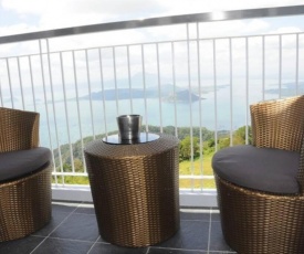 SMDC Wind - T3 U17 - Taal View w/ Balcony, 55inch SMART TV, Netflix, Wifi & Cable